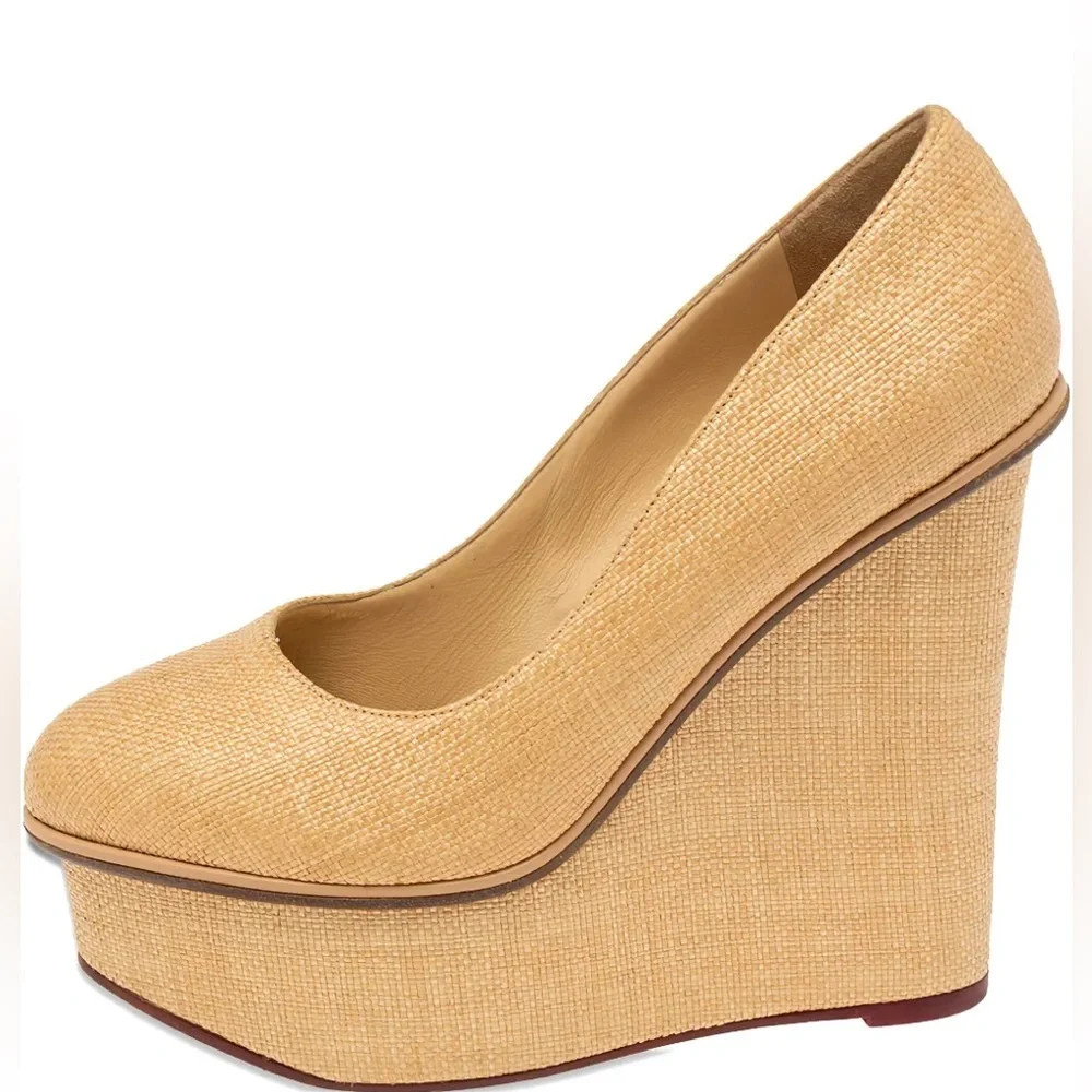 Charlotte Olympia
130mm leather Carmen pumps - Picture 1 of 10